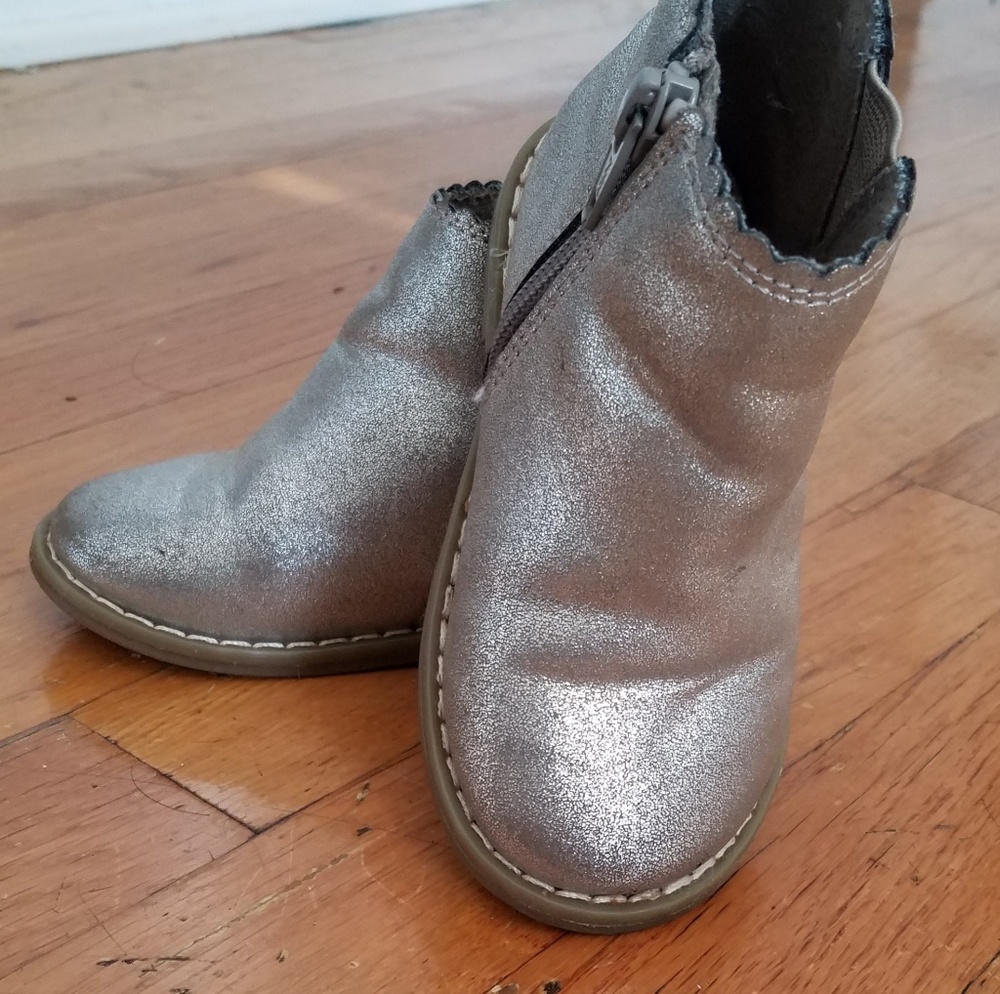 Gap silver girl boots